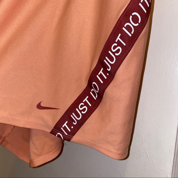 Nike Women's Dri-FIT Training Shorts- Size XXL - Picture 4 of 8